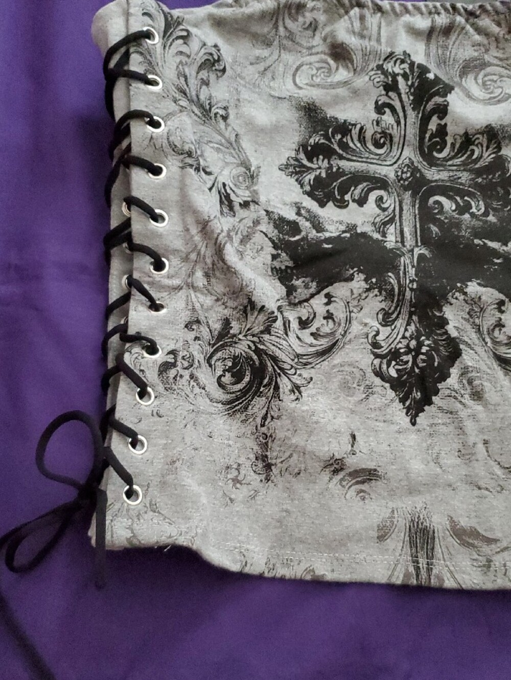 *NWT* Hot Topic Filigree Cross Girls Tube Top - Picture 5 of 16